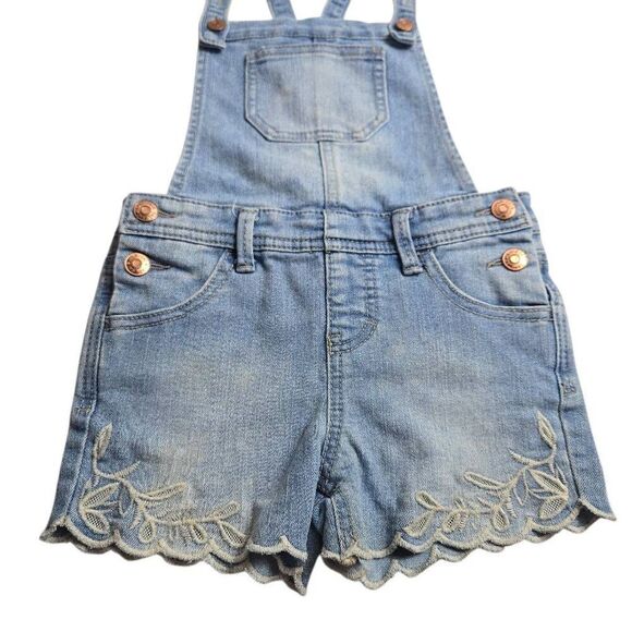 Cat & Jack short scallop overall XS - Picture 2 of 6